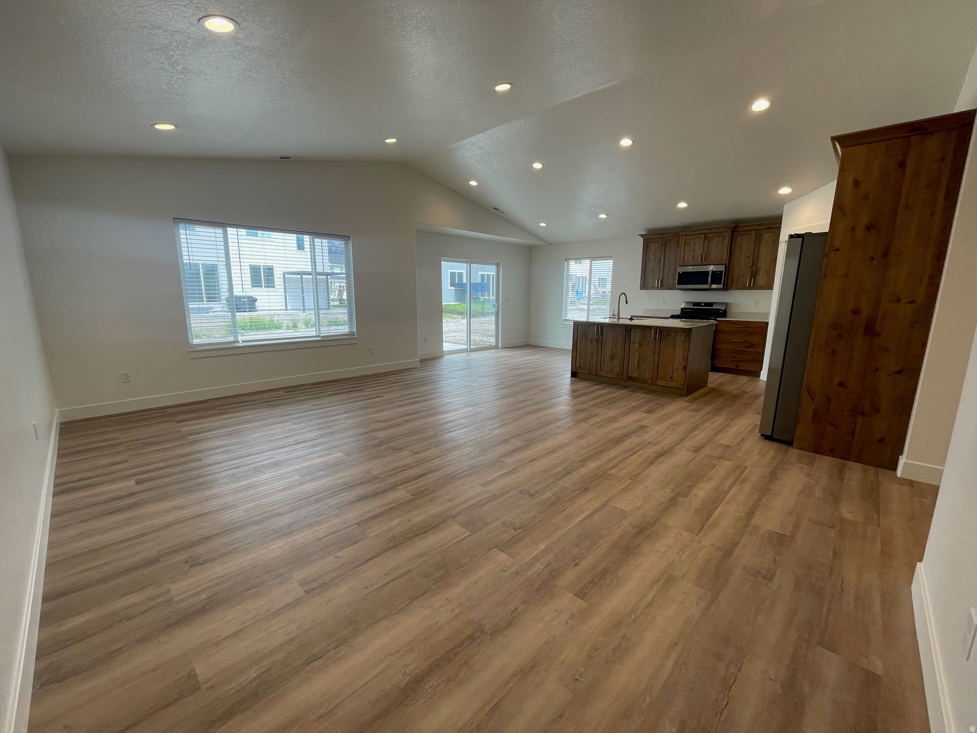 SPRING CREEK - Residential