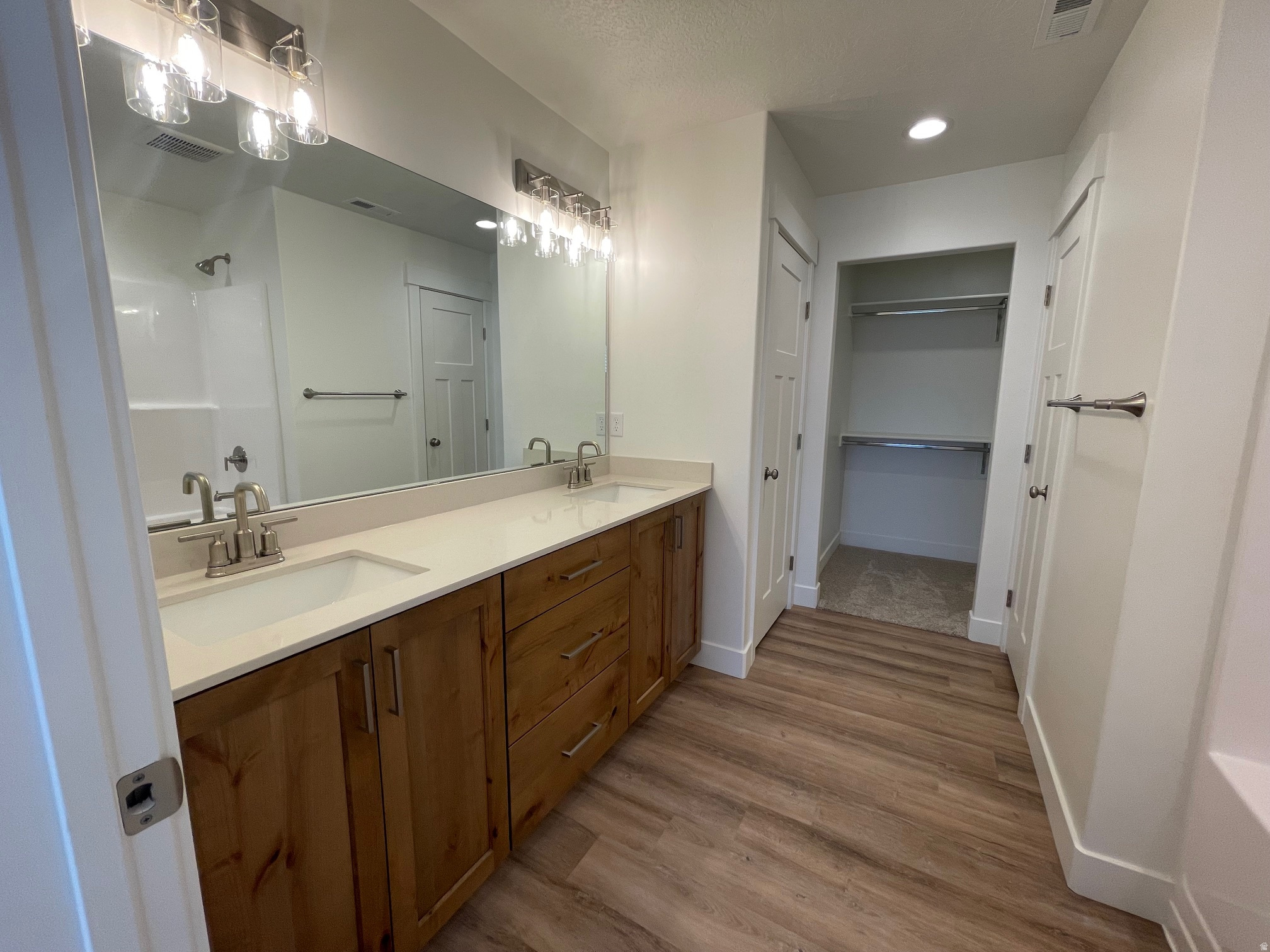 SPRING CREEK - Residential