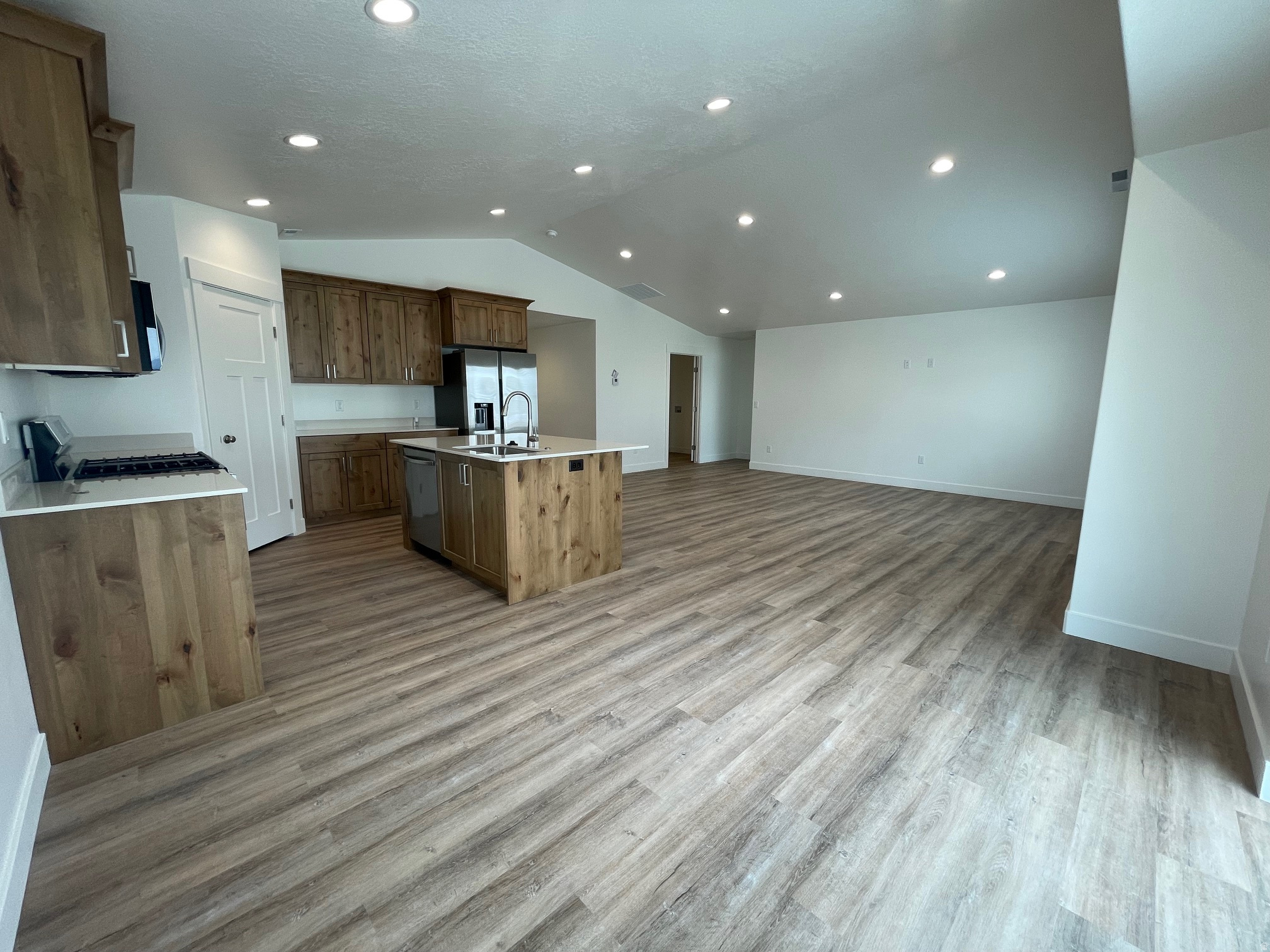 SPRING CREEK - Residential