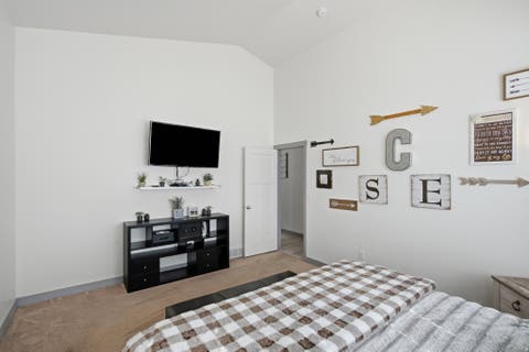 Tiny photo for 7245 W SILHOUETTE LN S, West Jordan, UT 84081 (MLS # 2180681)