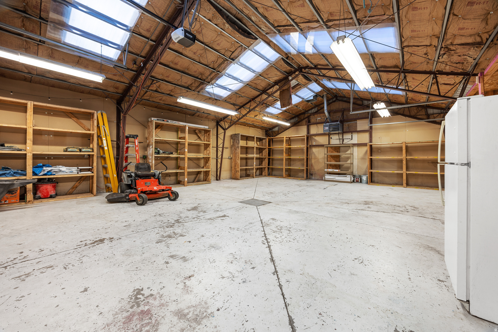 WHITE RAIL FARMS NO - Residential