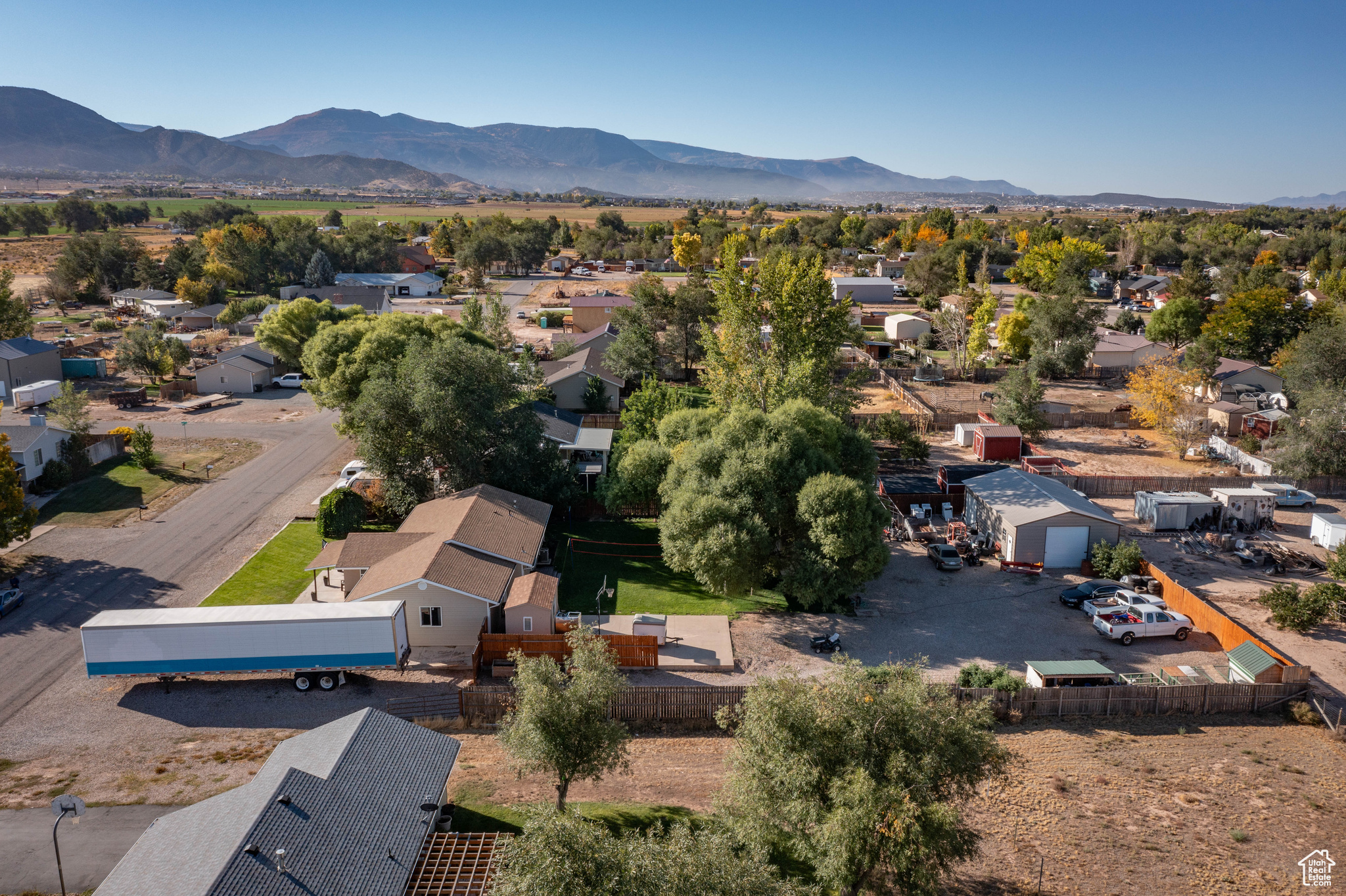 3949 W Quarterhorse Ln, Enoch, Utah image 41