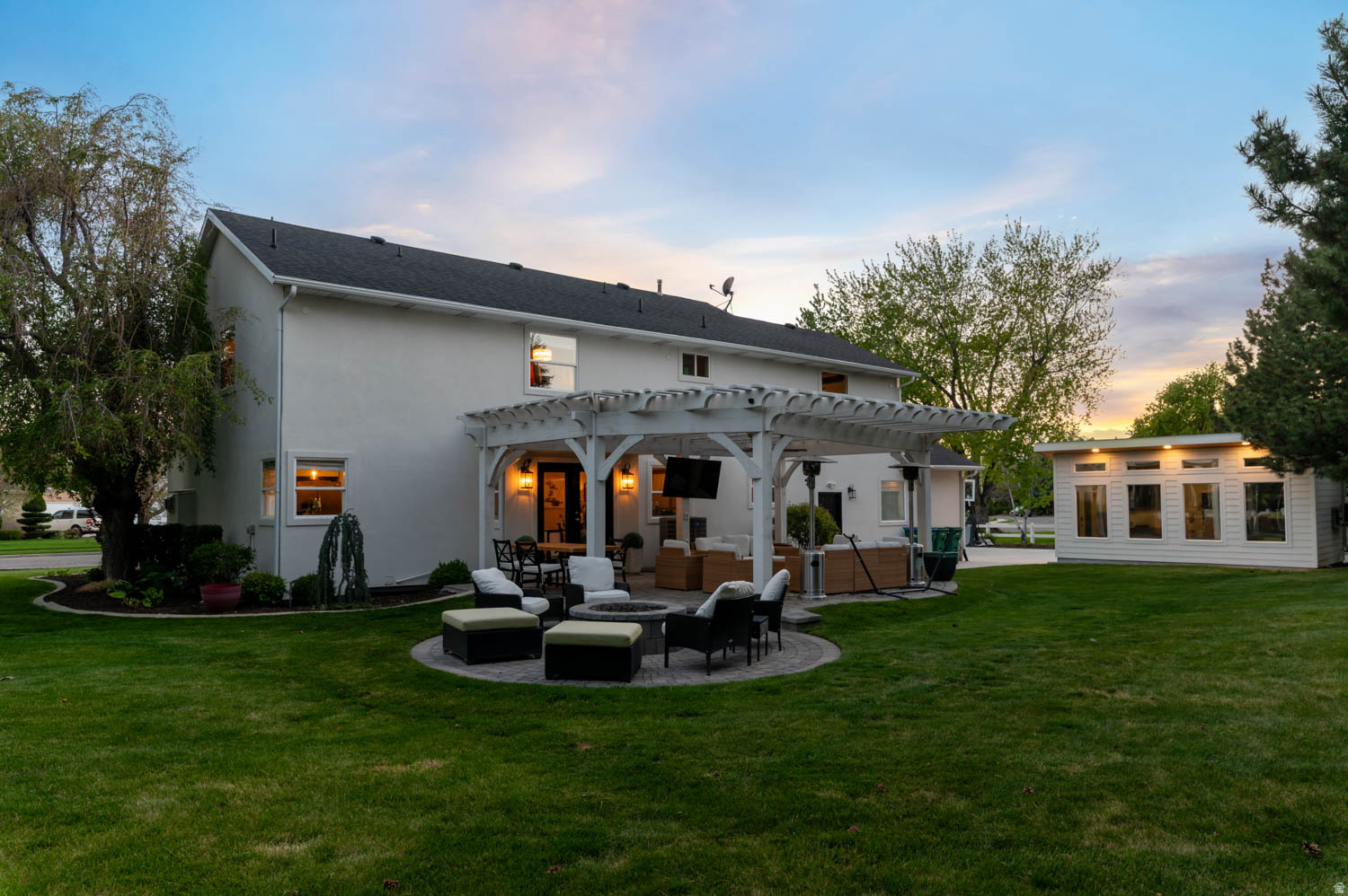 RIDGE - Residential