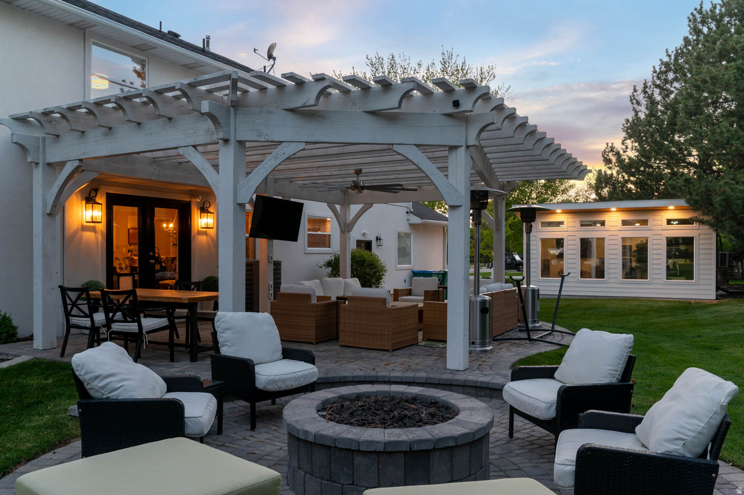 RIDGE - Residential
