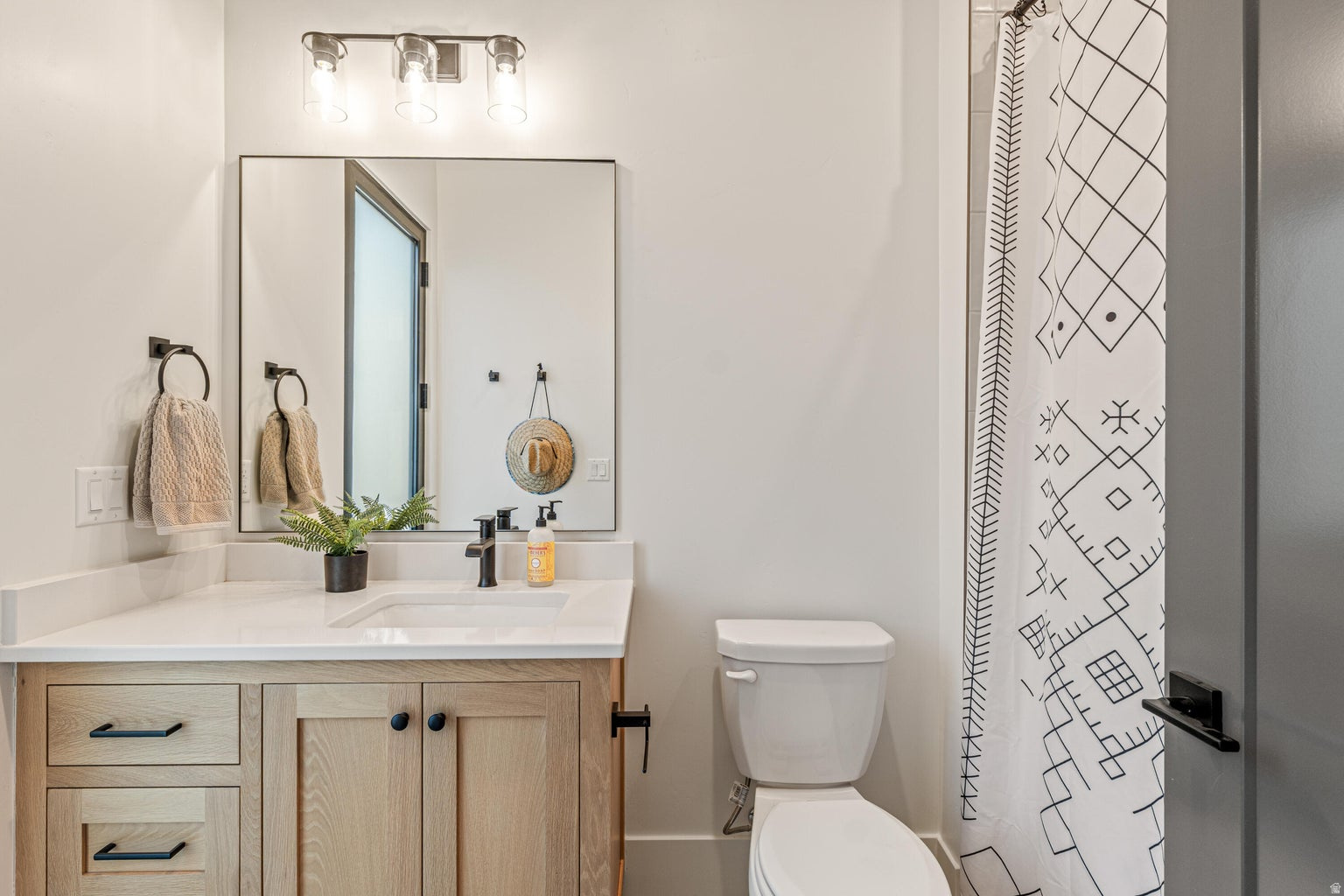 QUEENSRIDGE 2 - Residential