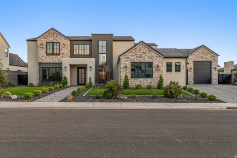 Photo of 672 E ARINA WAY, Washington, UT 84780 (MLS # 2153232)