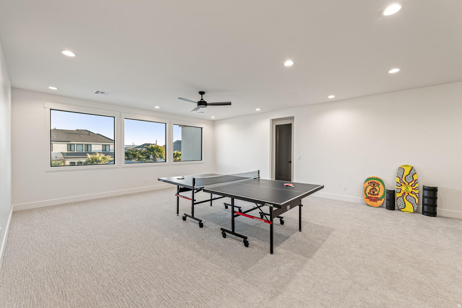 QUEENSRIDGE 2 - Residential