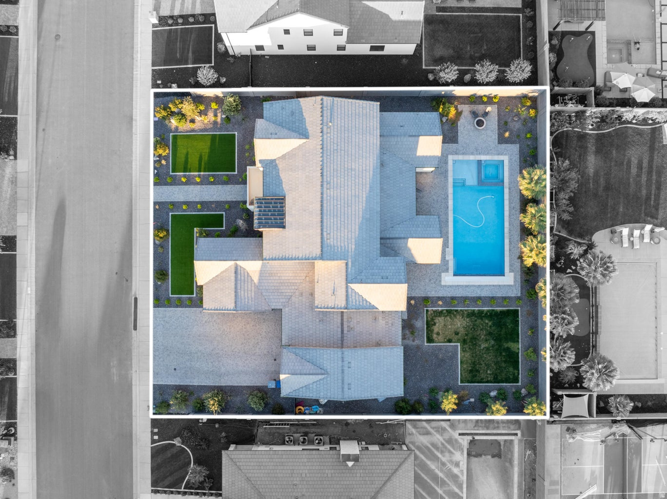 QUEENSRIDGE 2 - Residential