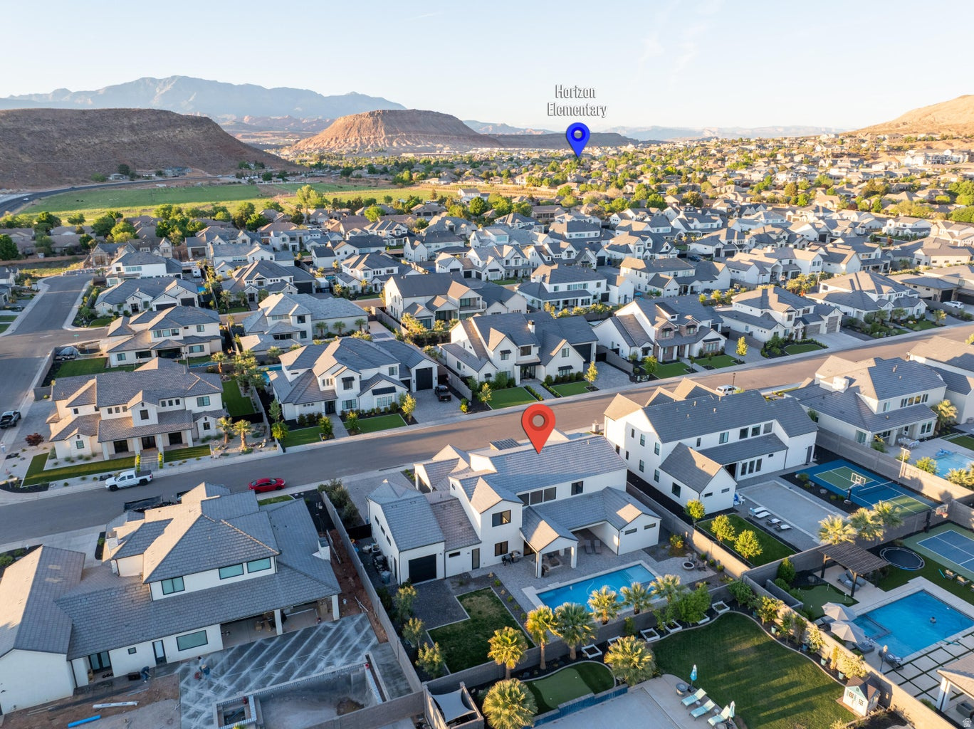 QUEENSRIDGE 2 - Residential