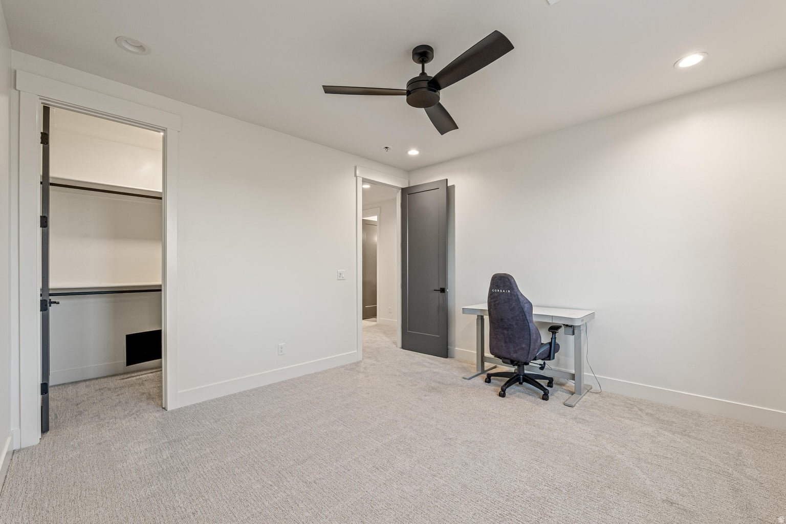 QUEENSRIDGE 2 - Residential