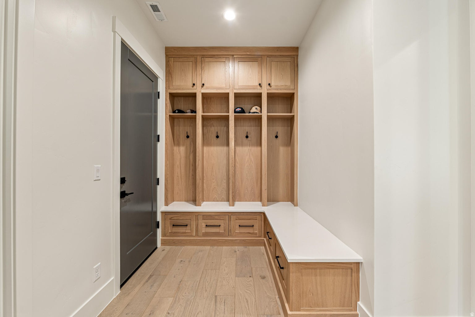 QUEENSRIDGE 2 - Residential