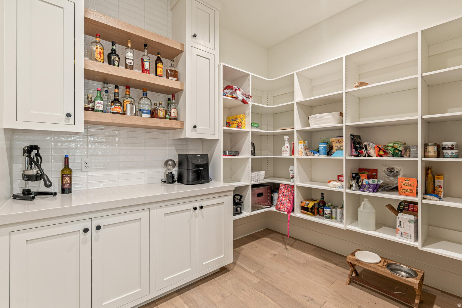 QUEENSRIDGE 2 - Residential