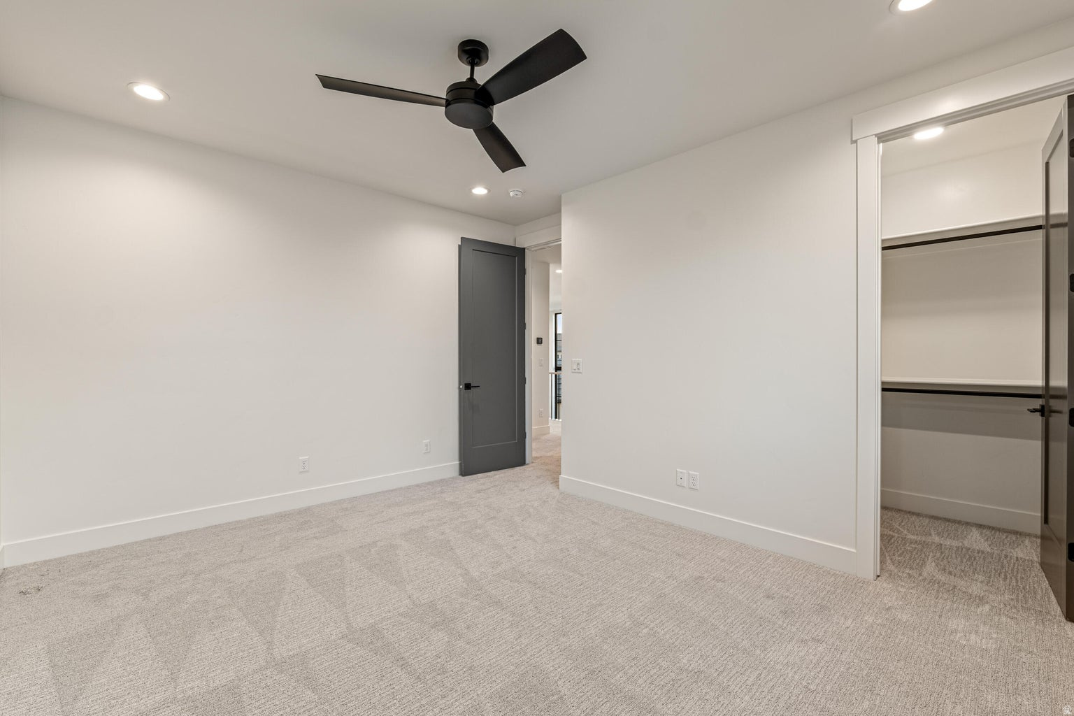 QUEENSRIDGE 2 - Residential