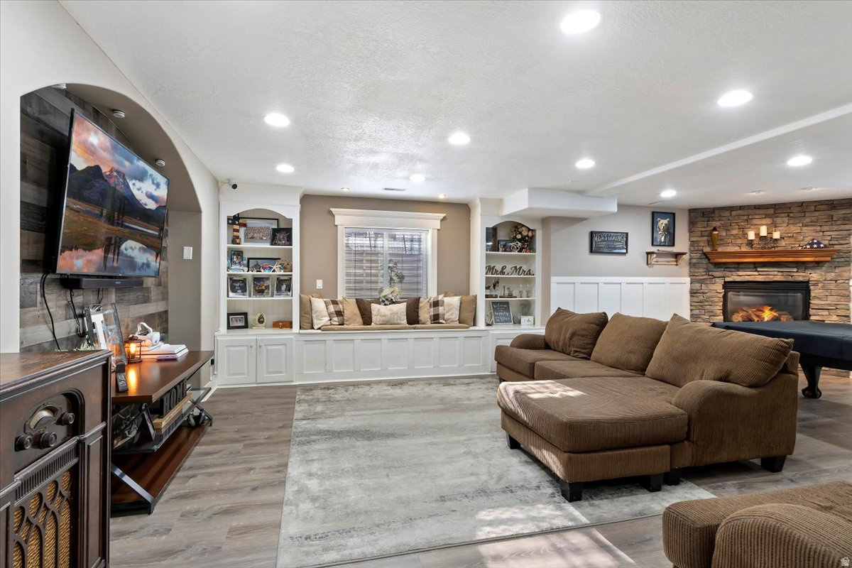 SOUTH WILLOW ESTATES - Residential