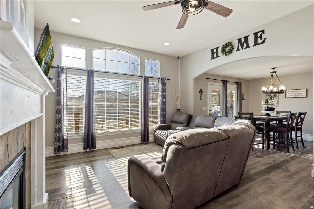 SOUTH WILLOW ESTATES - Residential