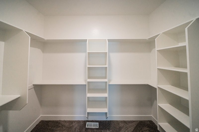 SMILING H - Residential