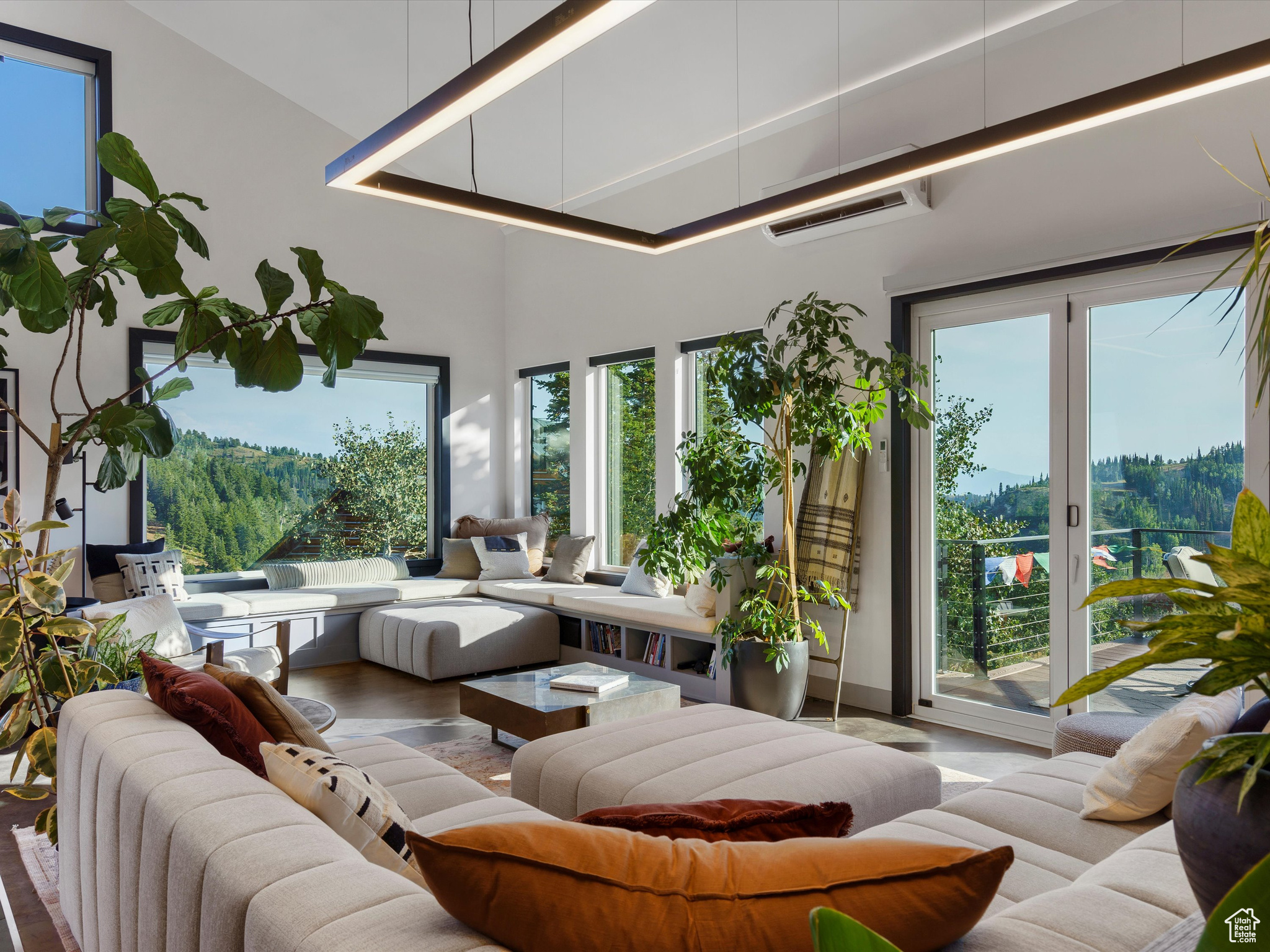 POWDER MOUNTAIN WEST - Residential