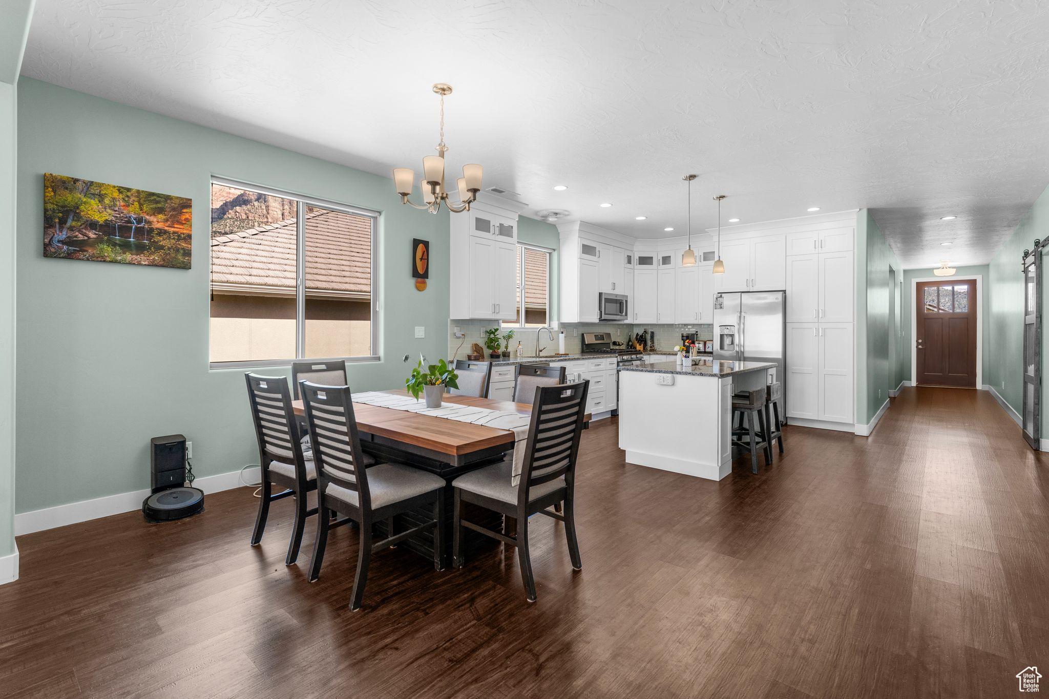 MOENAVE SUBDIV - Residential