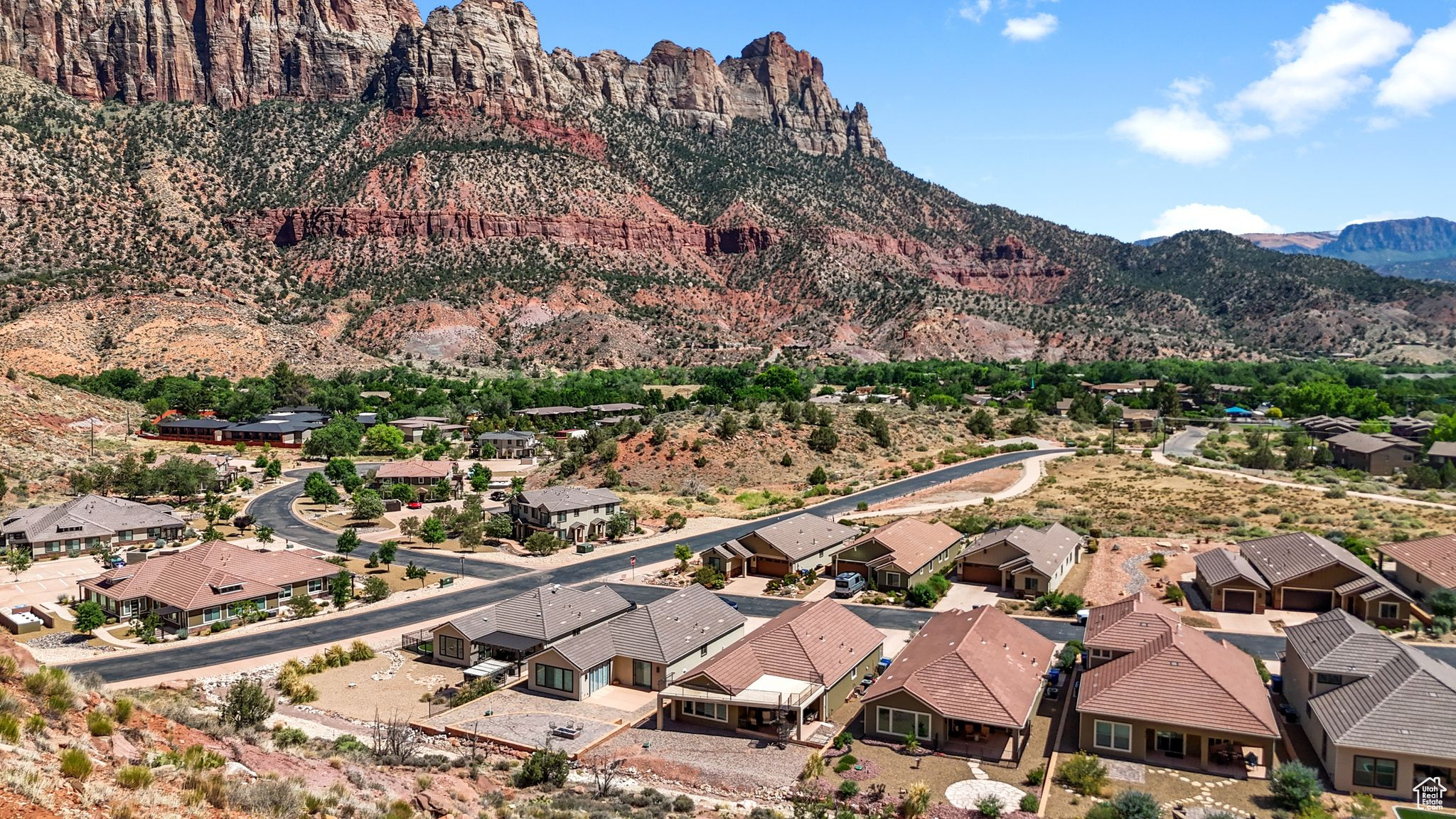 MOENAVE SUBDIV - Residential