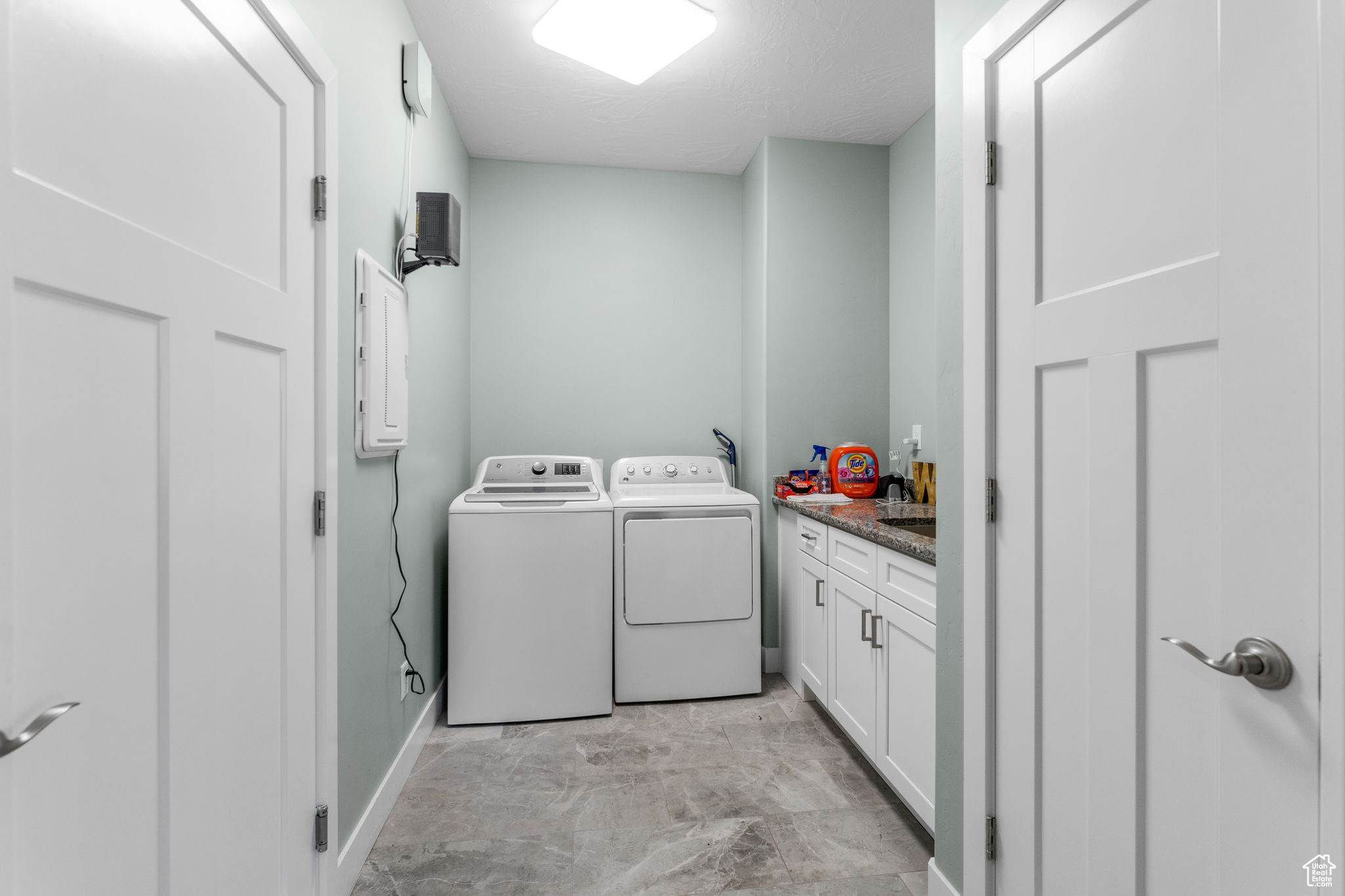 MOENAVE SUBDIV - Residential