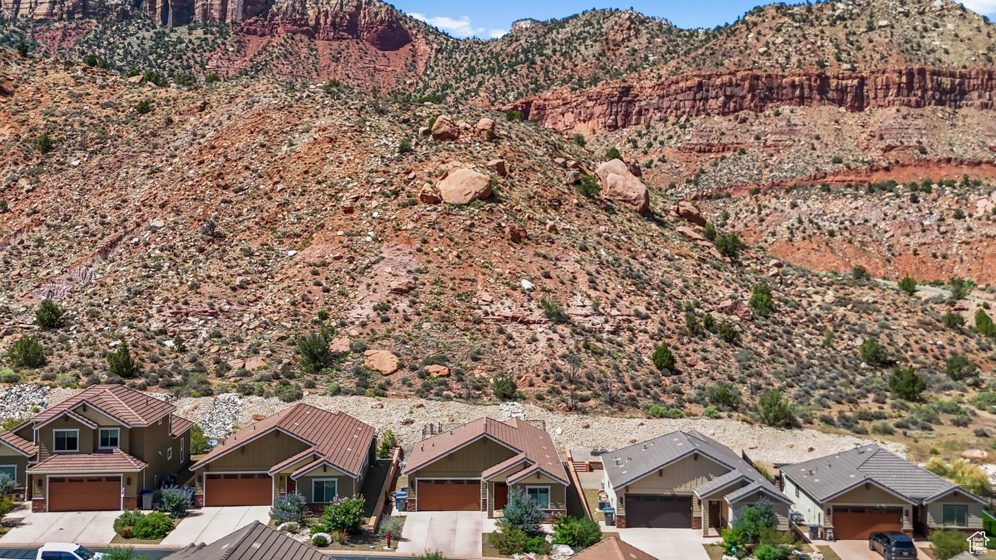 MOENAVE SUBDIV - Residential