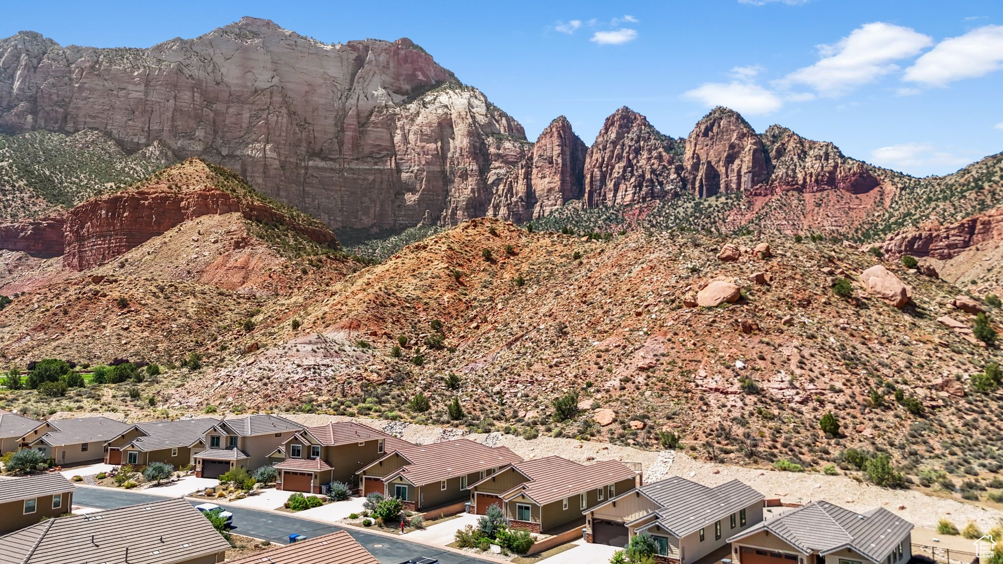 MOENAVE SUBDIV - Residential