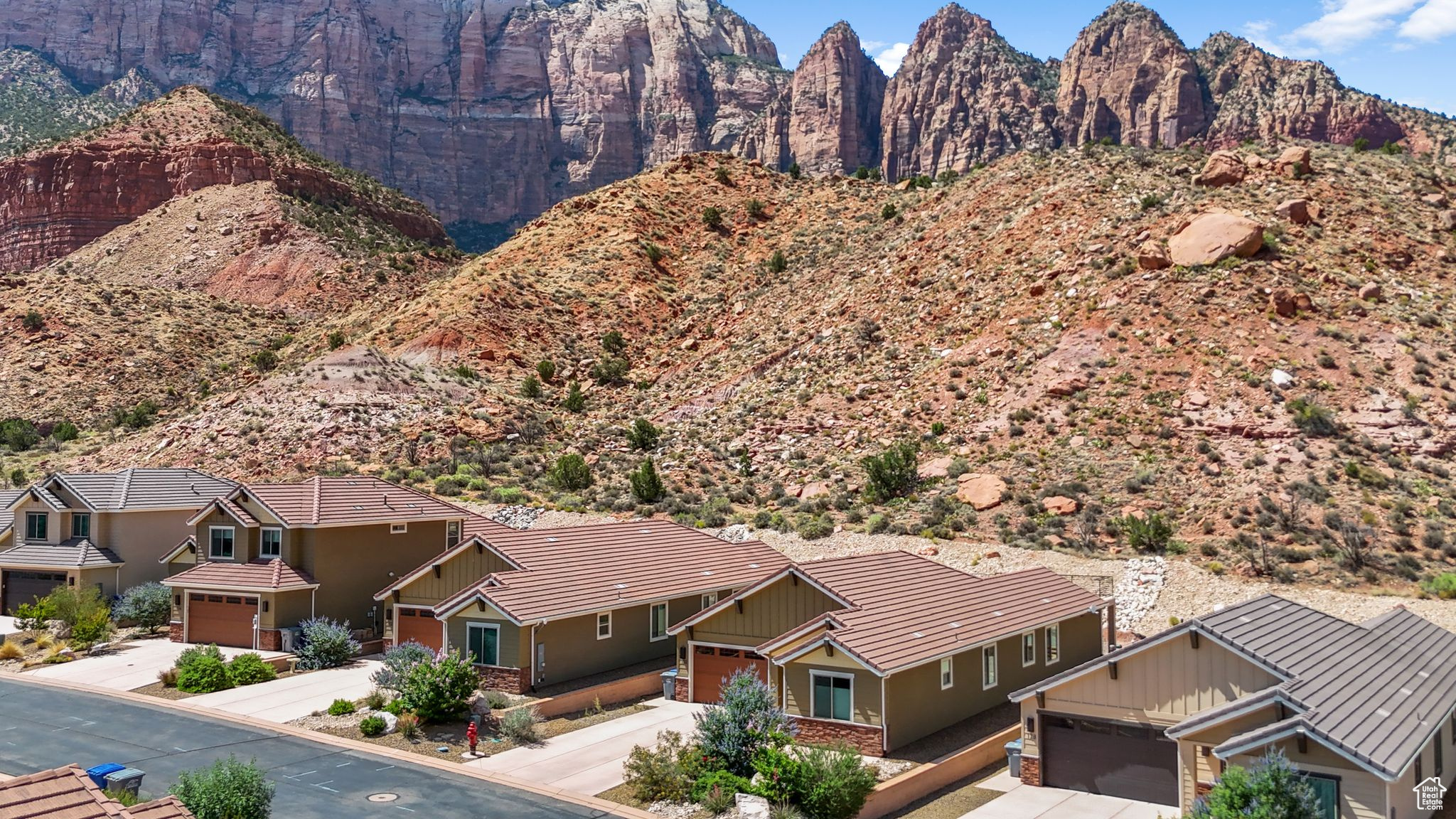 MOENAVE SUBDIV - Residential