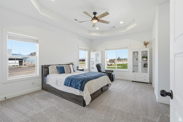 COUNTRY CLUB ESTATES - Residential