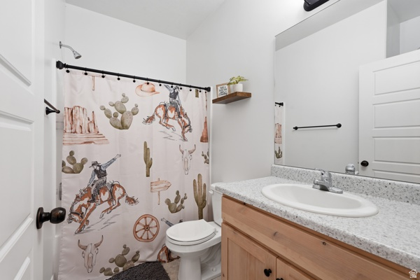 COUNTRY CLUB ESTATES - Residential