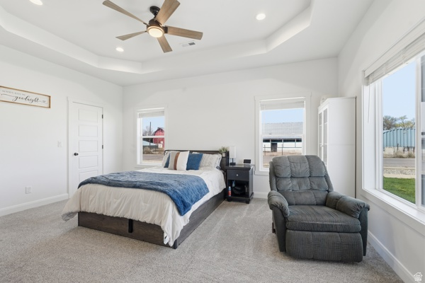 COUNTRY CLUB ESTATES - Residential