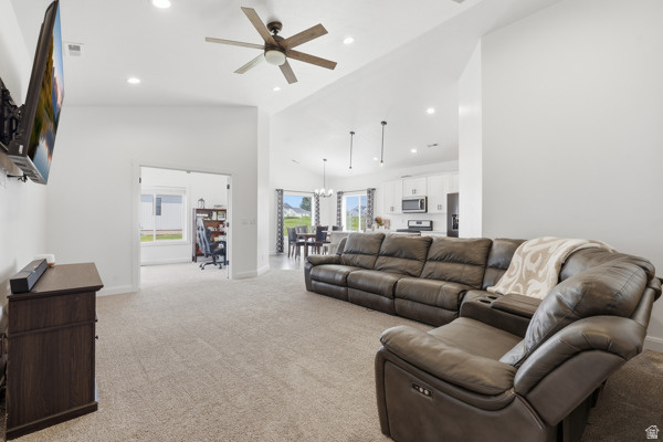 COUNTRY CLUB ESTATES - Residential