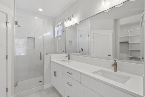 Tiny photo for 677 E 800 S ST S, Springville, UT 84663 (MLS # 2123553)