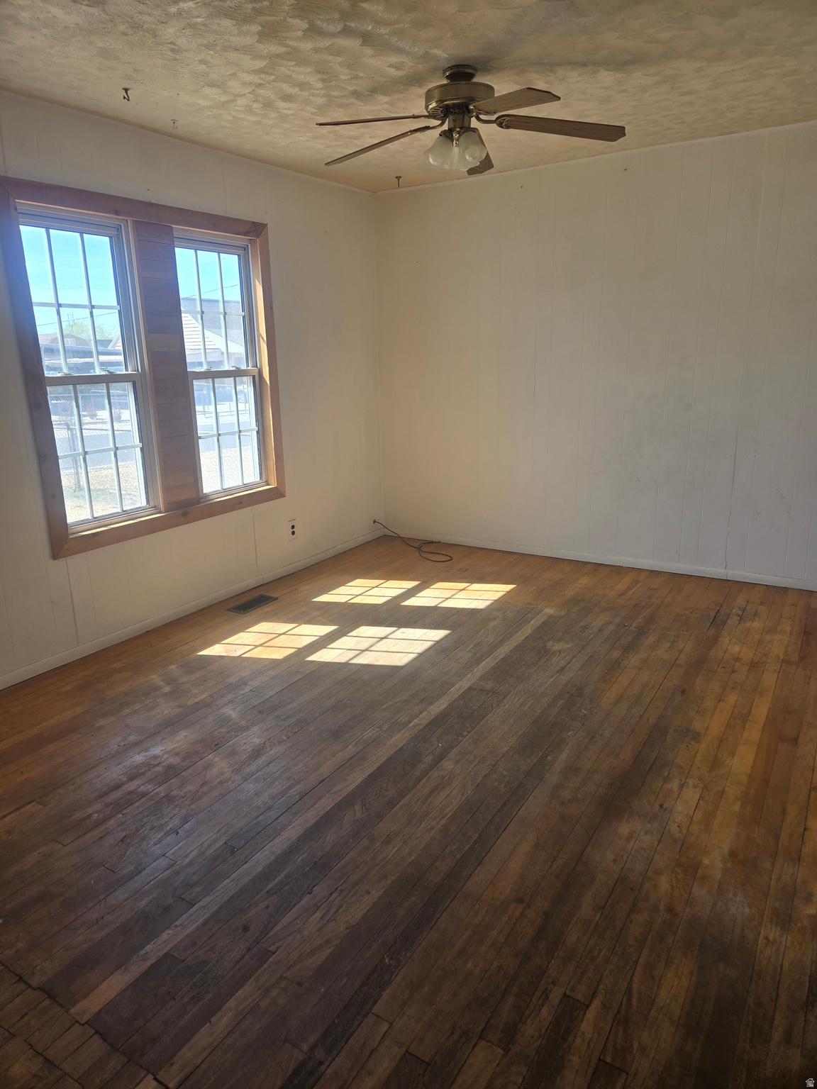 DRAGERTON SUB - Residential Lease