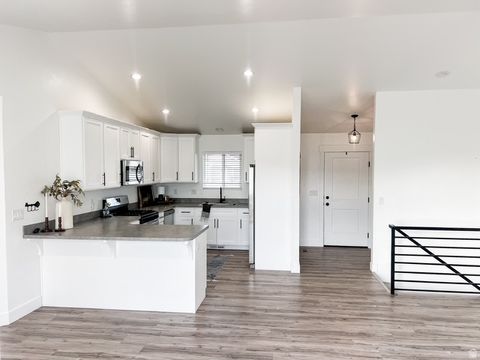 Tiny photo for 218 E 200 S, Aurora, UT 84620 (MLS # 2127578)