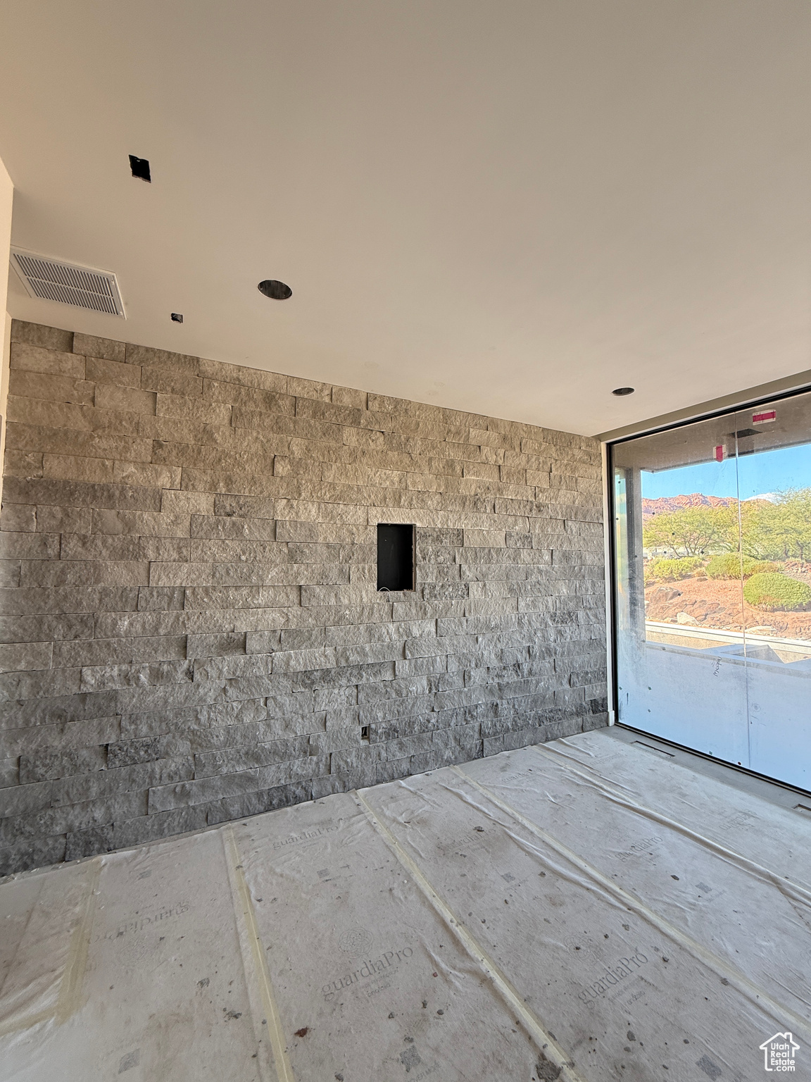 RESERVE OF ENTRADA SNOW CANYON PATIO HOMES - Residential