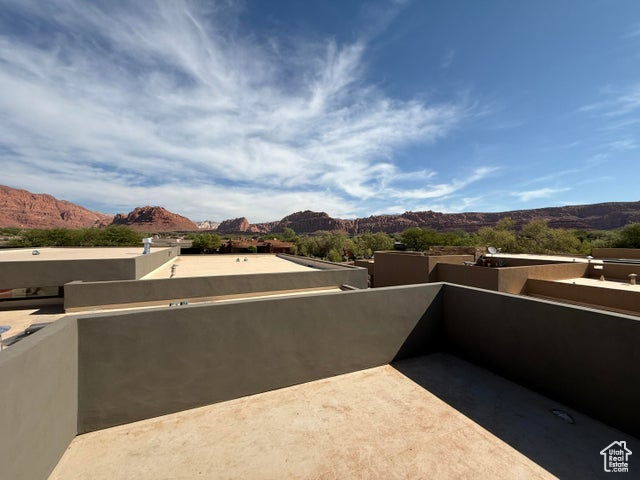RESERVE OF ENTRADA SNOW CANYON PATIO HOMES - Residential