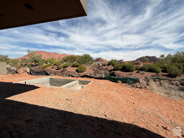 RESERVE OF ENTRADA SNOW CANYON PATIO HOMES - Residential