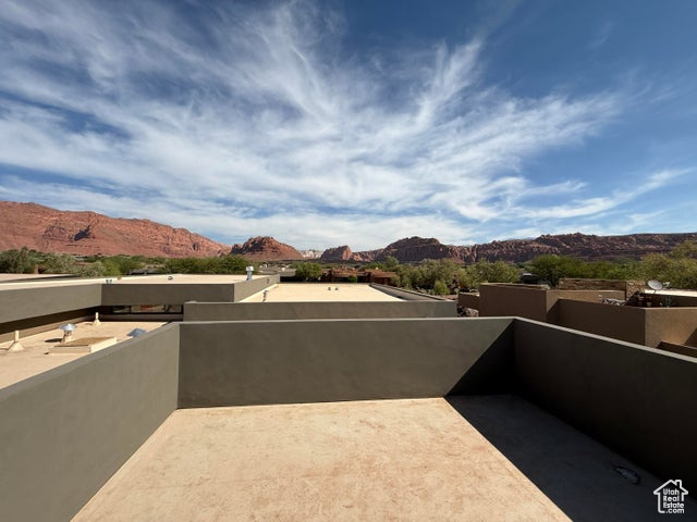 RESERVE OF ENTRADA SNOW CANYON PATIO HOMES - Residential