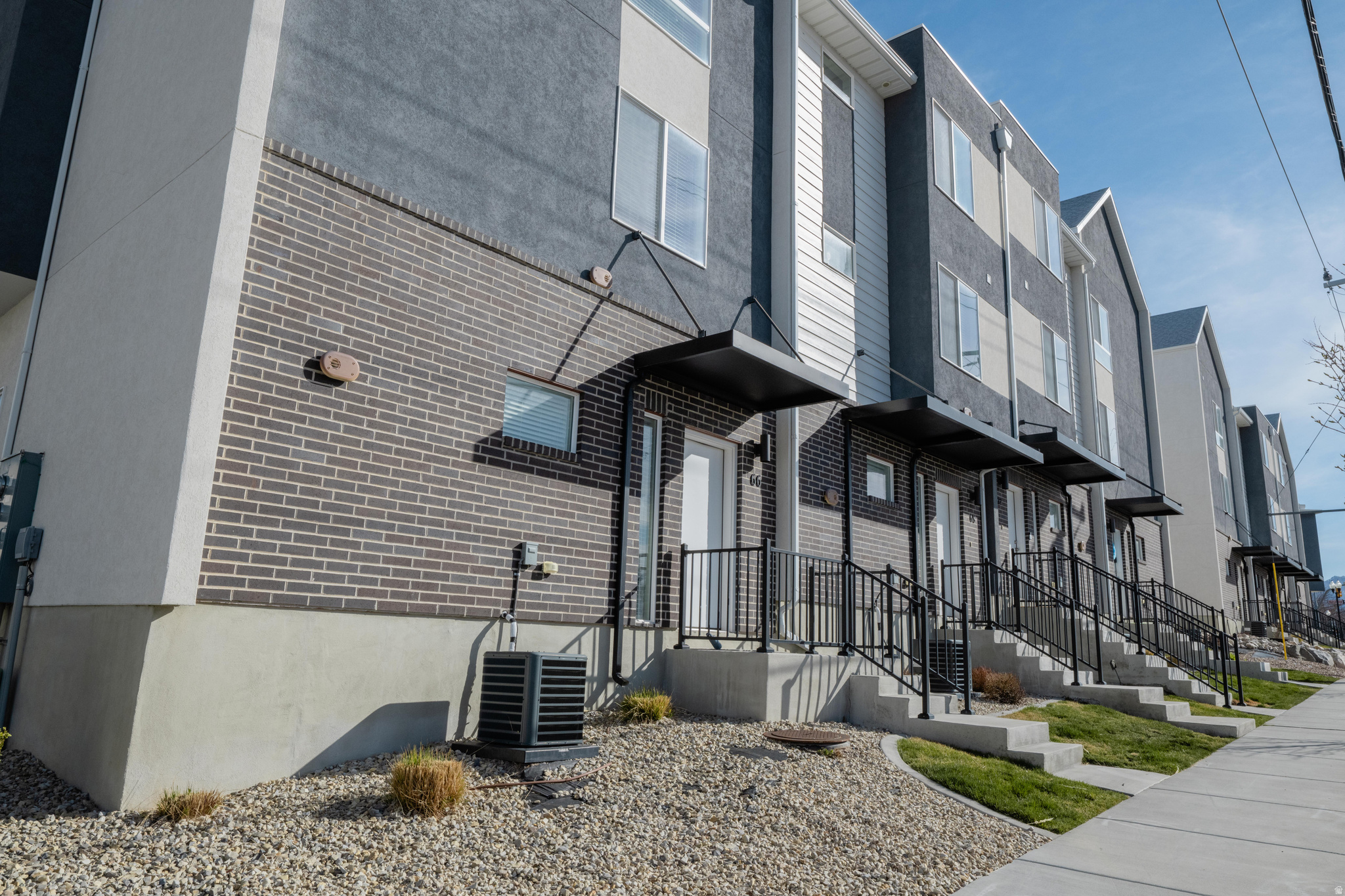 SANDRIDGE VILLAGE - Residential