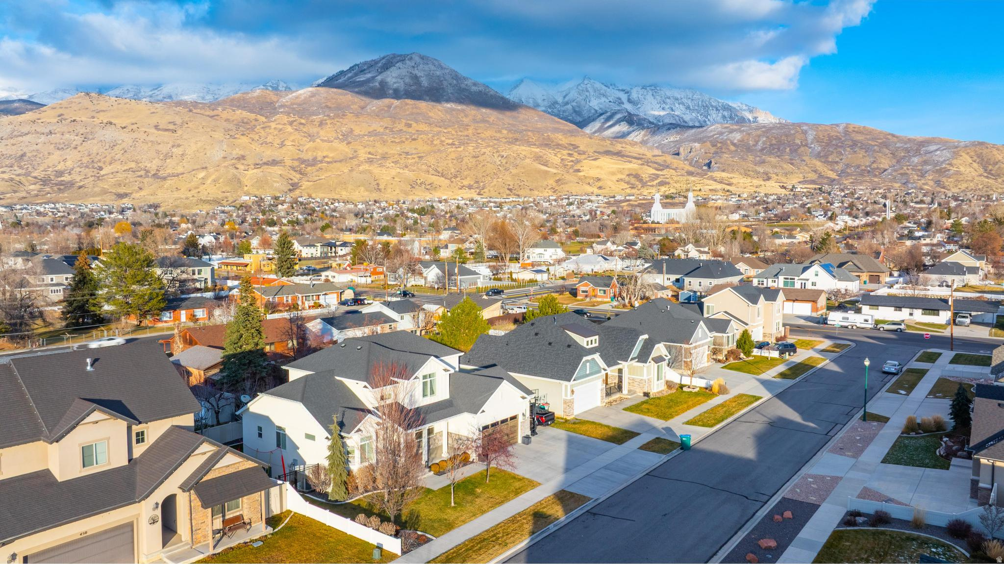 MOUNTAIN VISTA - Residential