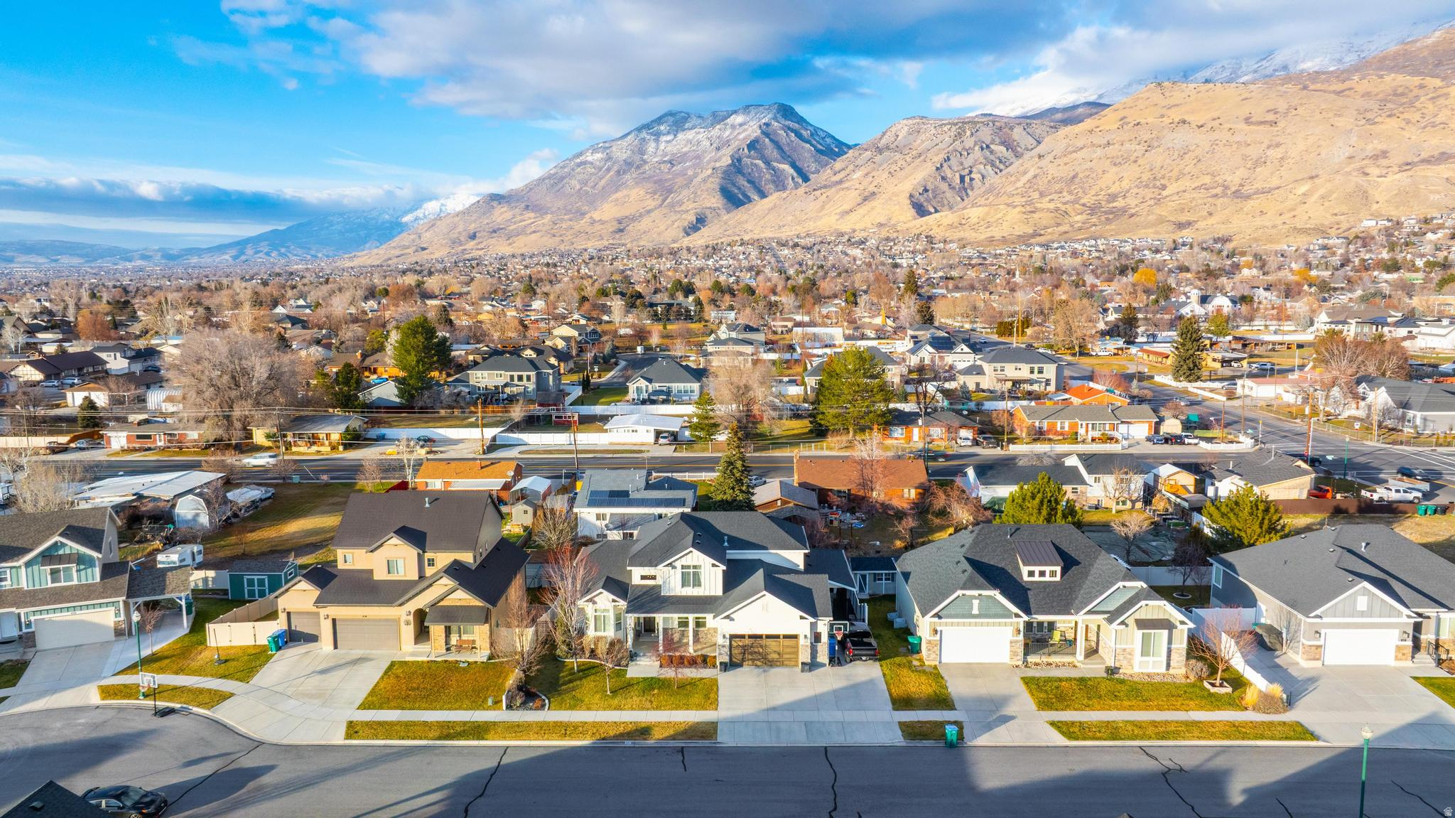 MOUNTAIN VISTA - Residential