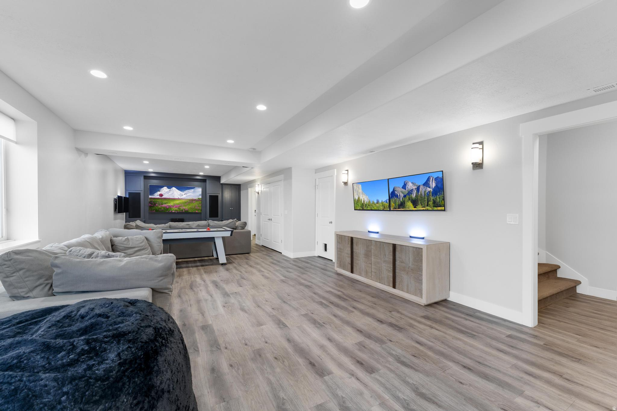 MOUNTAIN VISTA - Residential