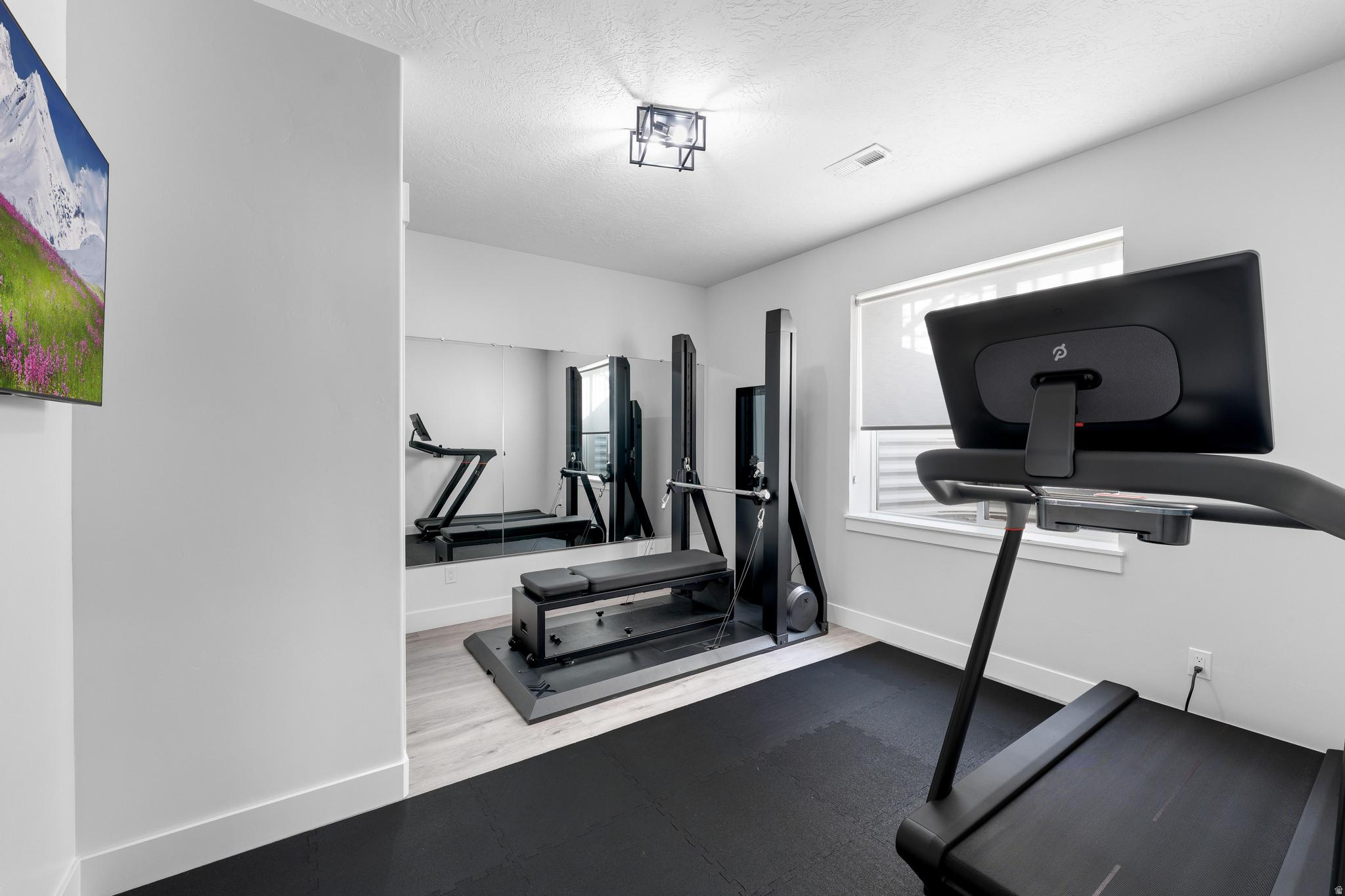 MOUNTAIN VISTA - Residential