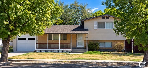 Photo of 2989 S RAE ST W, West Valley City, UT 84120 (MLS # 2187611)