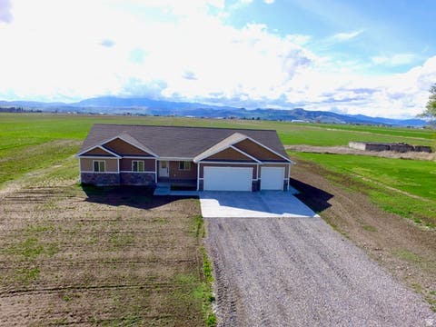 Homes For Sale - 1074 S 800<br/> Cache County, Lewiston, UT 84320