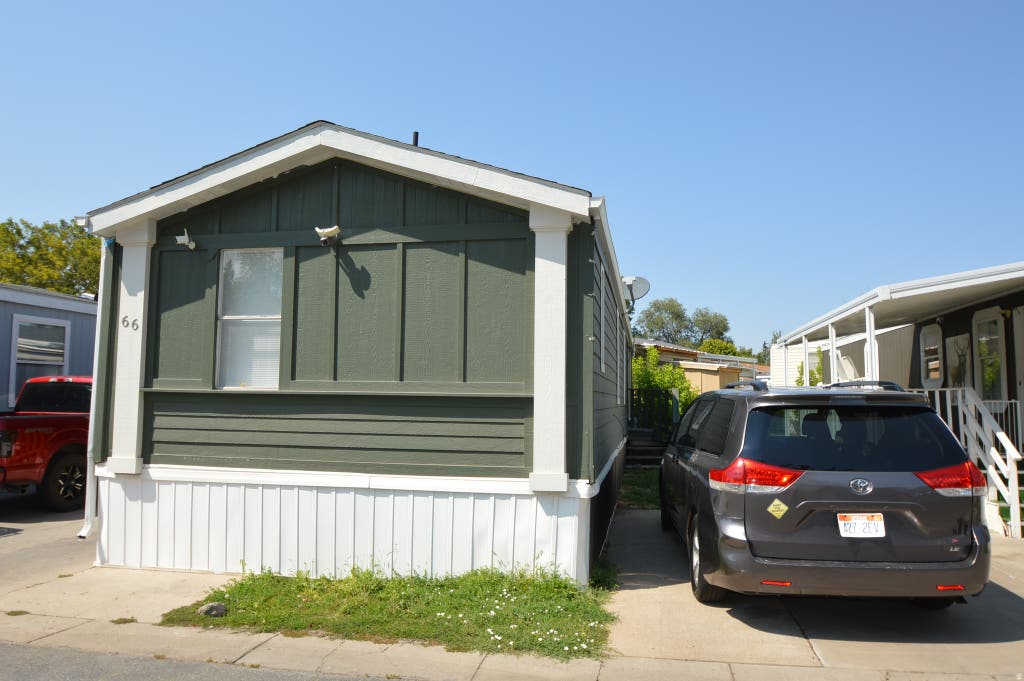 Photo of 75 W 250 N #66, Clearfield, UT 84015 (MLS # 2177473)