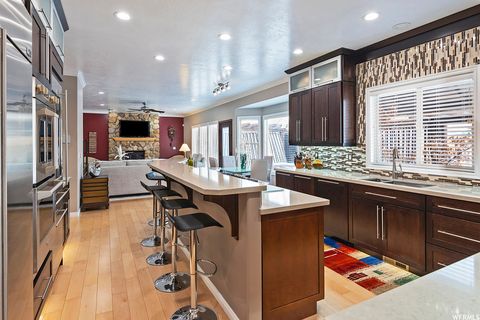 Tiny photo for 7951 S SAMPLE CV E, Cottonwood Heights, UT 84093 (MLS # 2146933)