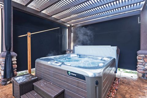 Tiny photo for 7951 S SAMPLE CV E, Cottonwood Heights, UT 84093 (MLS # 2146933)