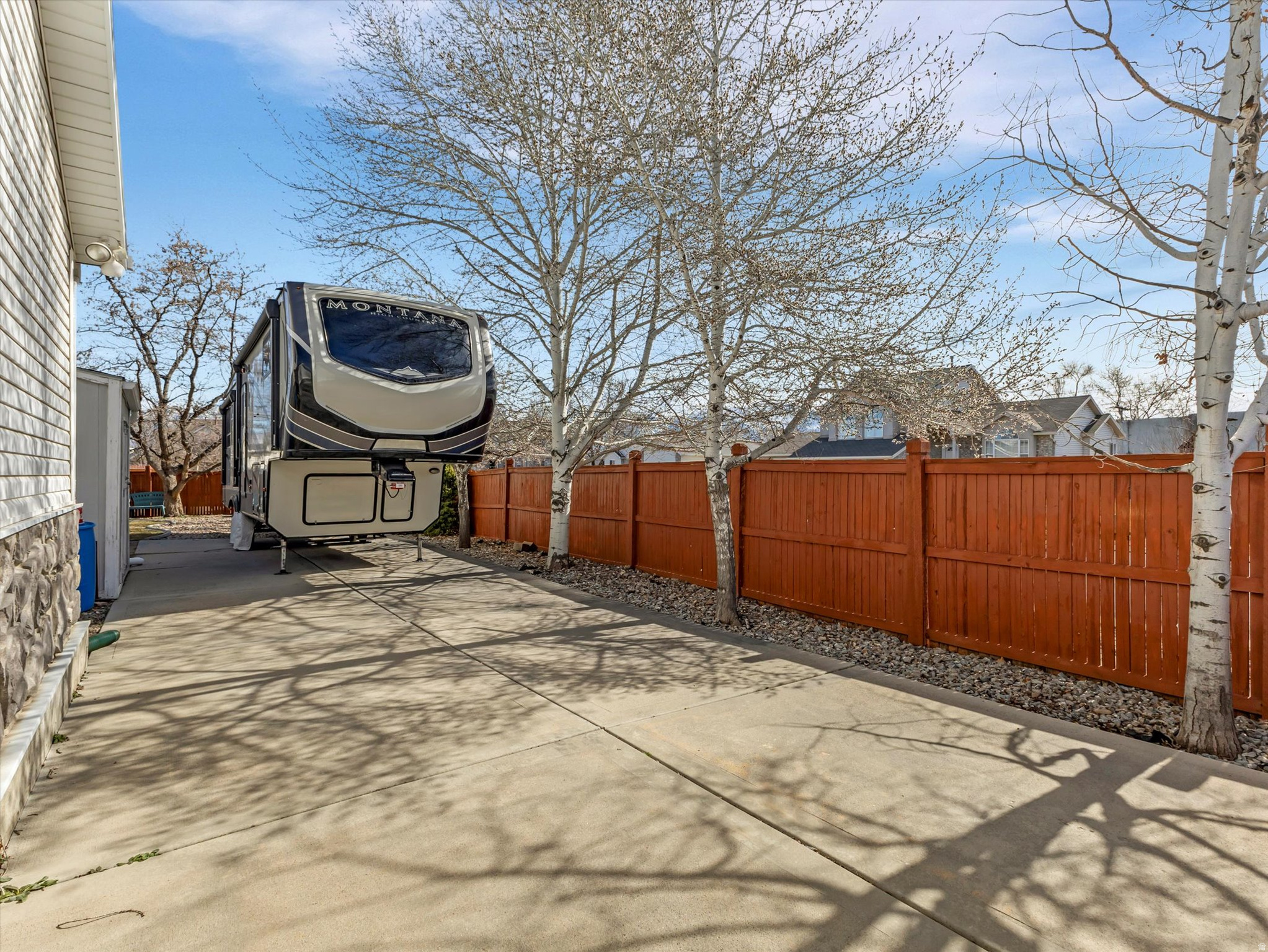 CREEKWOOD - Residential