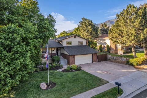 Tiny photo for 2600 DEER RUN DR, South Weber, UT 84405 (MLS # 2167714)